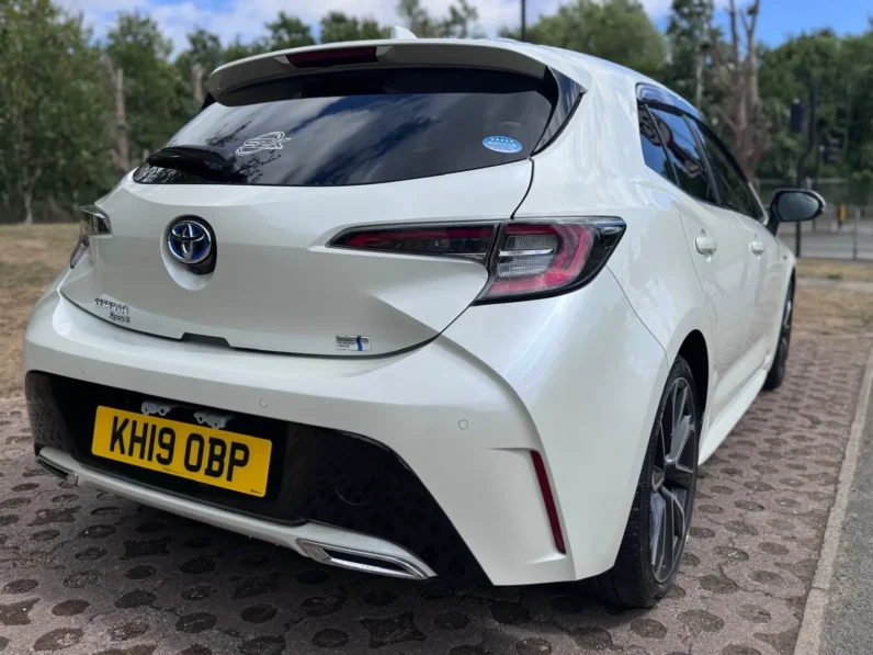 Toyota corolla hybrid Automatic