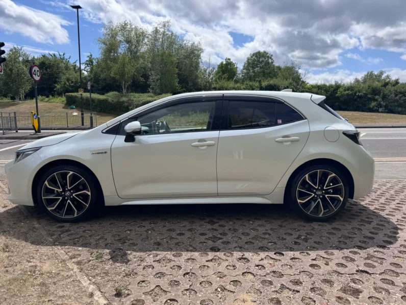 Toyota corolla hybrid Automatic