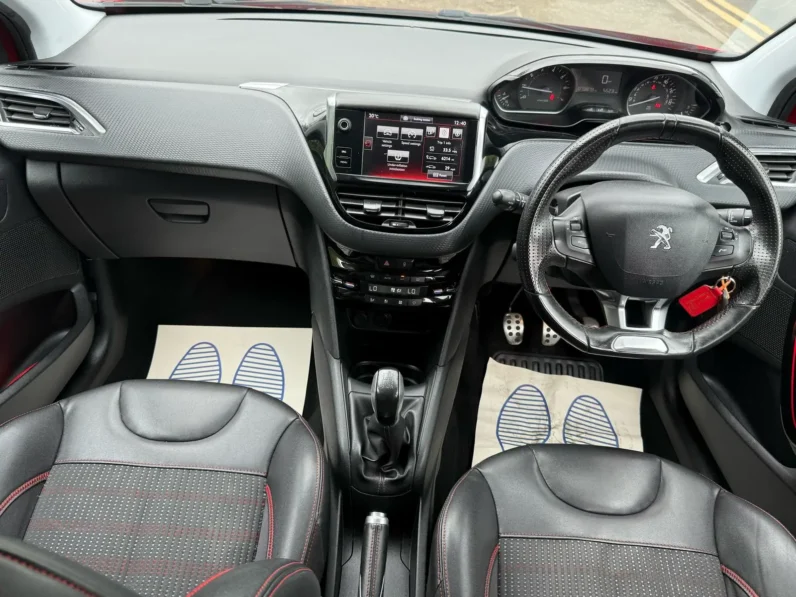 Peugeot 208 Gt line Manual