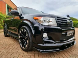 Toyota Land Cruiser 200 Series V8 AX G