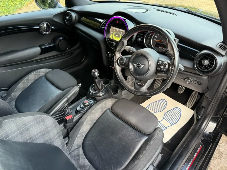 MINI COOPER D WORKS EDITION