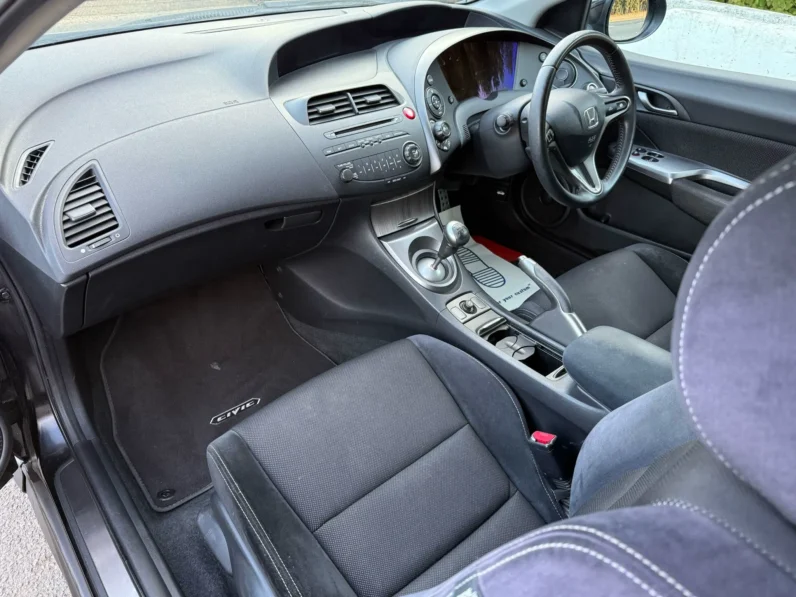 Mercedes benz C180