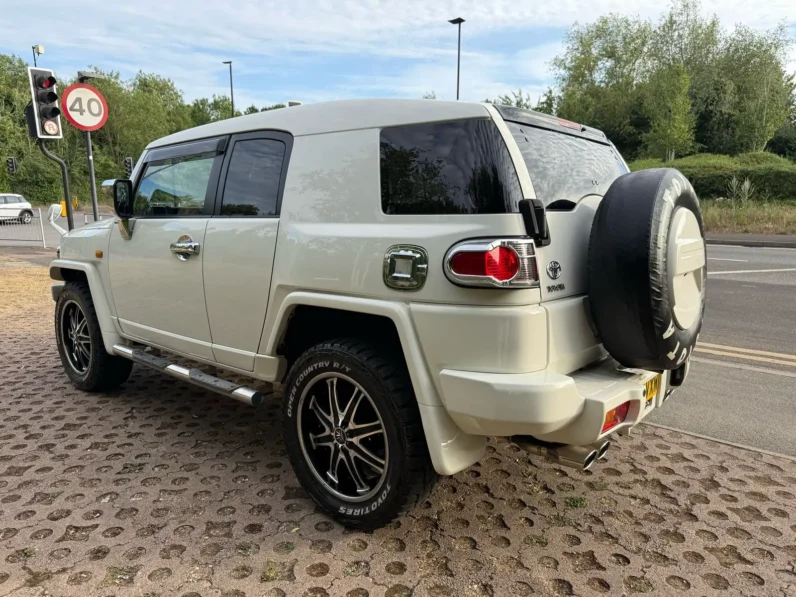 Toyota FJ Cruiser