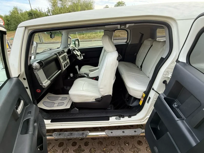Toyota FJ Cruiser