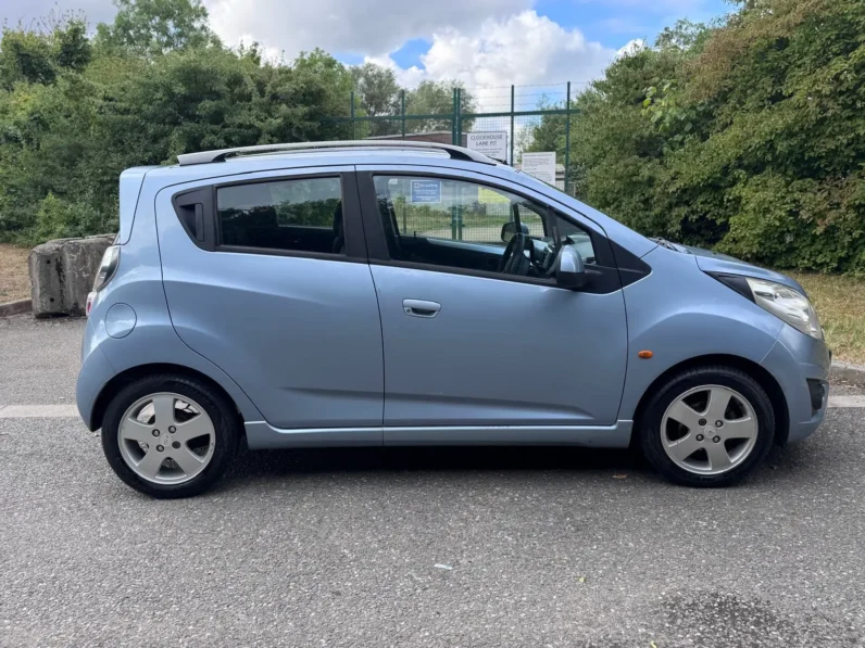 Chevrolet spark LT
