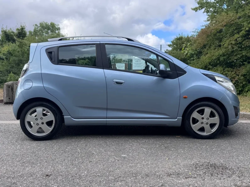 Chevrolet spark LT