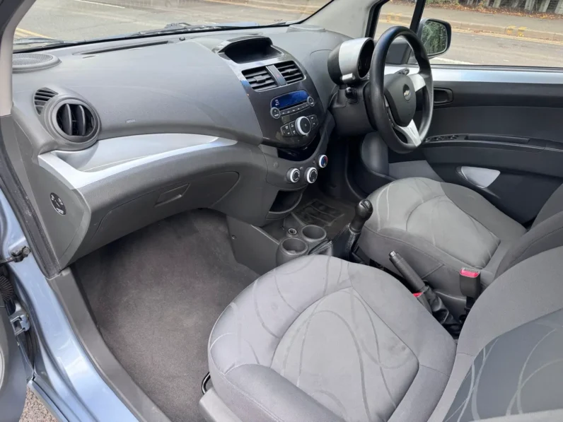 Chevrolet spark LT