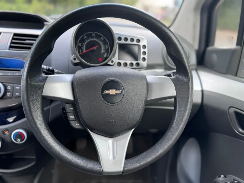 Chevrolet spark LT