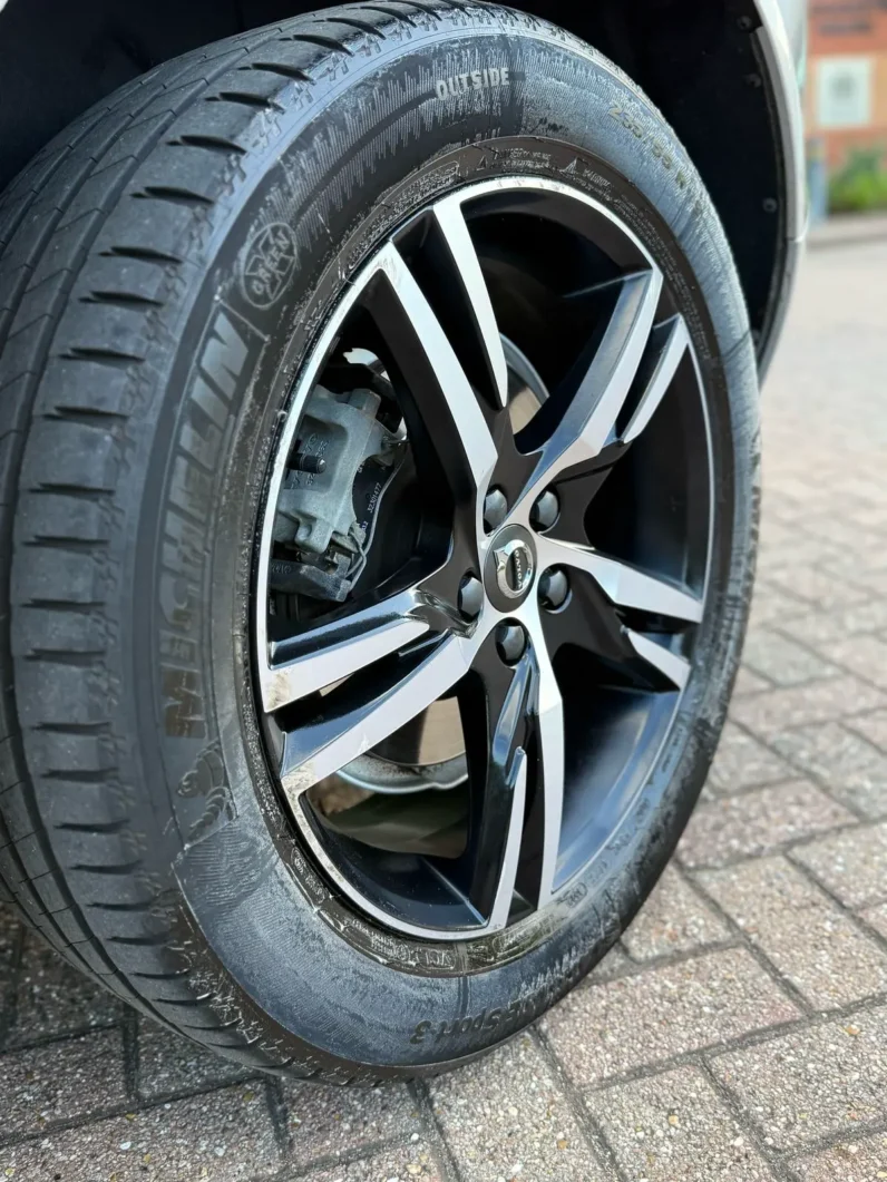 Volvo xc60 R design