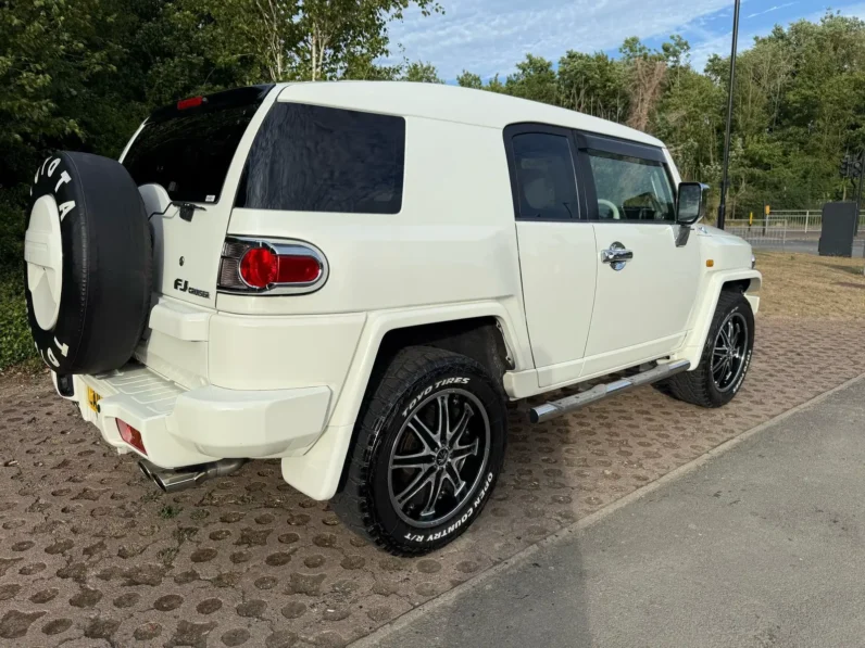 Toyota FJ Cruiser