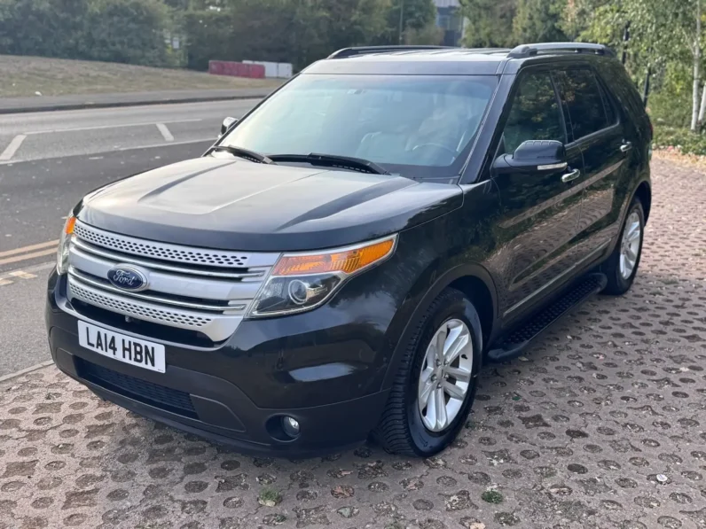 FORD EXPLORER XLT LEFT Black