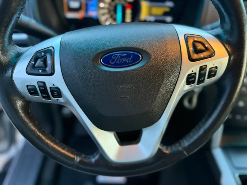 FORD EXPLORER XLT LEFT SILVER