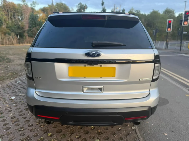 FORD EXPLORER XLT LEFT SILVER