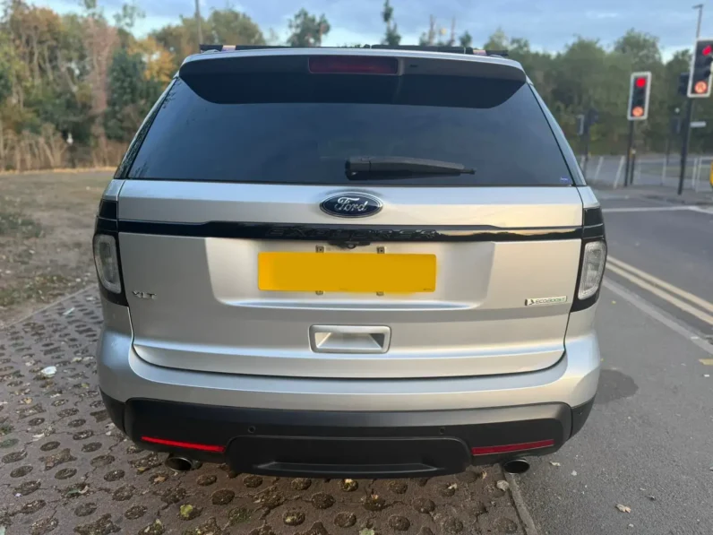 FORD EXPLORER XLT LEFT SILVER
