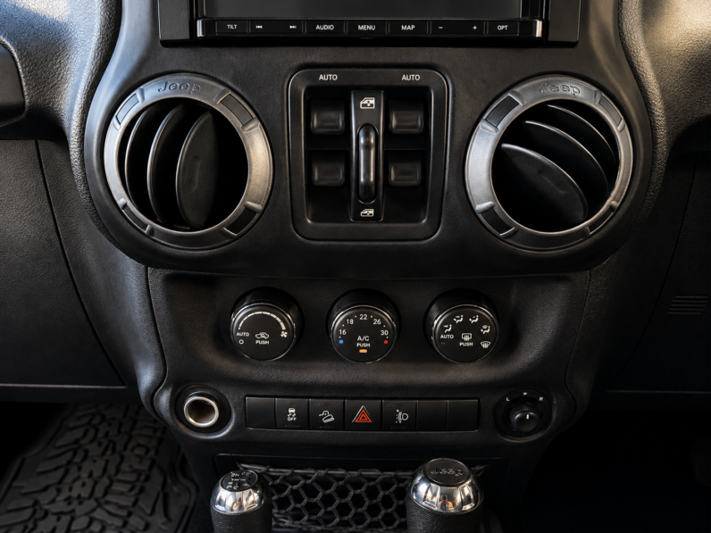 2014 Jeep Wrangler 3.6 V6 75th Anniversary Auto 4WD