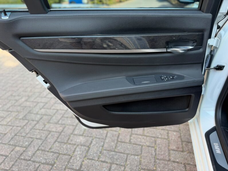 2010 BMW 740i 3.0 Petrol Automatic – 43,000 Genuine Miles
