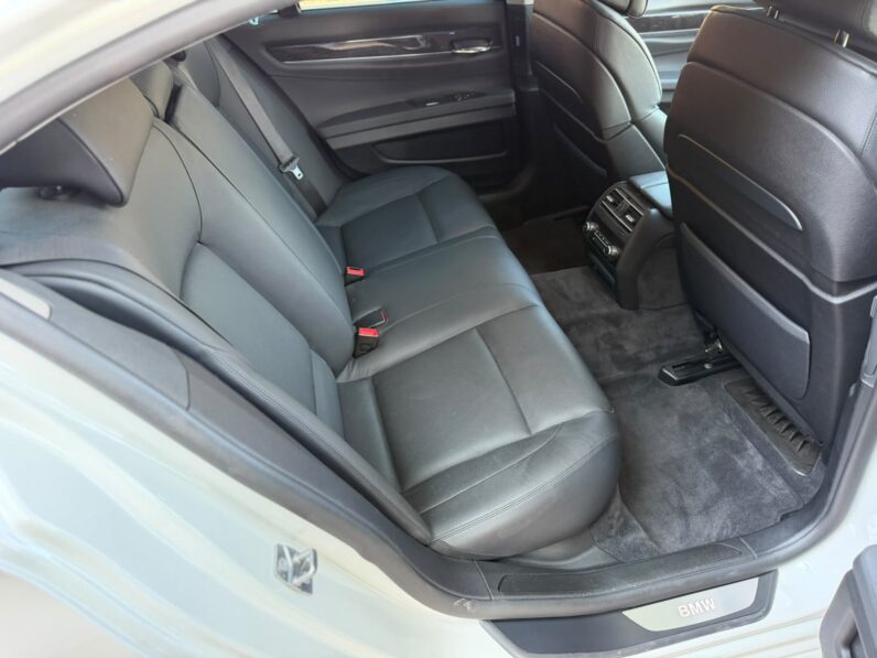 2010 BMW 740i 3.0 Petrol Automatic – 43,000 Genuine Miles