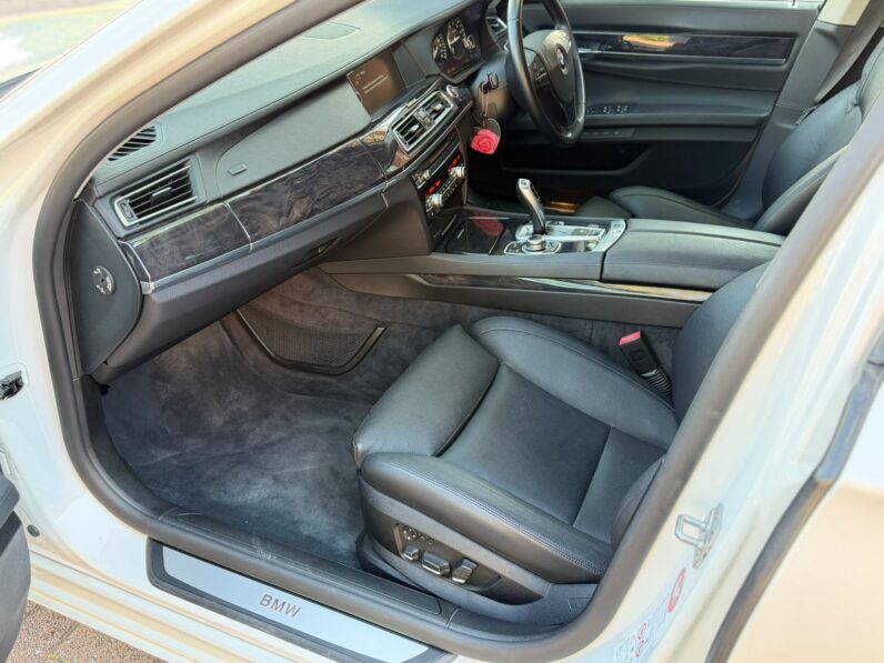 2010 BMW 740i 3.0 Petrol Automatic – 43,000 Genuine Miles